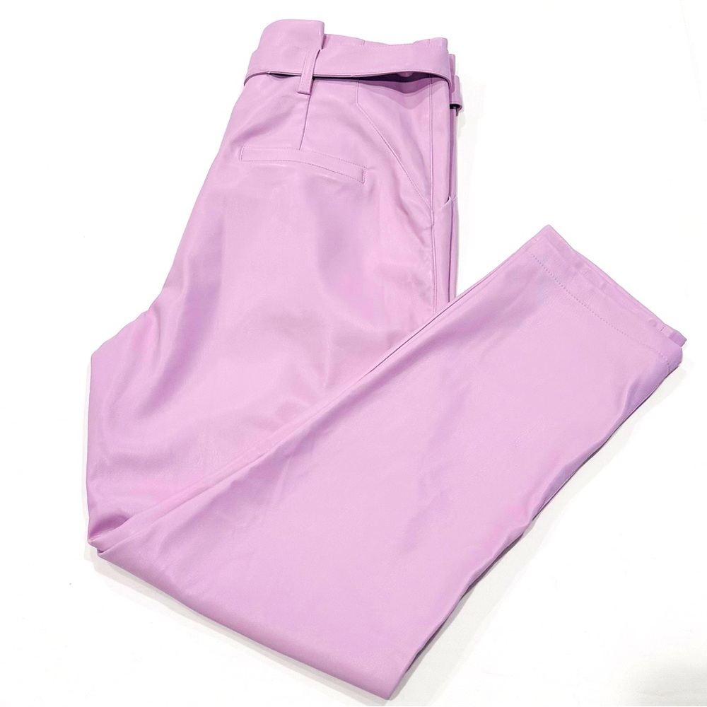 High-Waisted Pink Faux Leather Tapered Pants with Belt - Picture 4 of 9